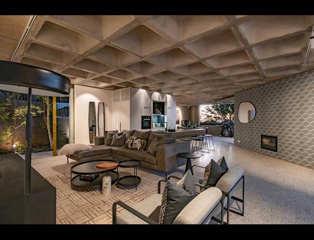 3 BEDROOM APARTMENT RENTED IN SEA POINT
